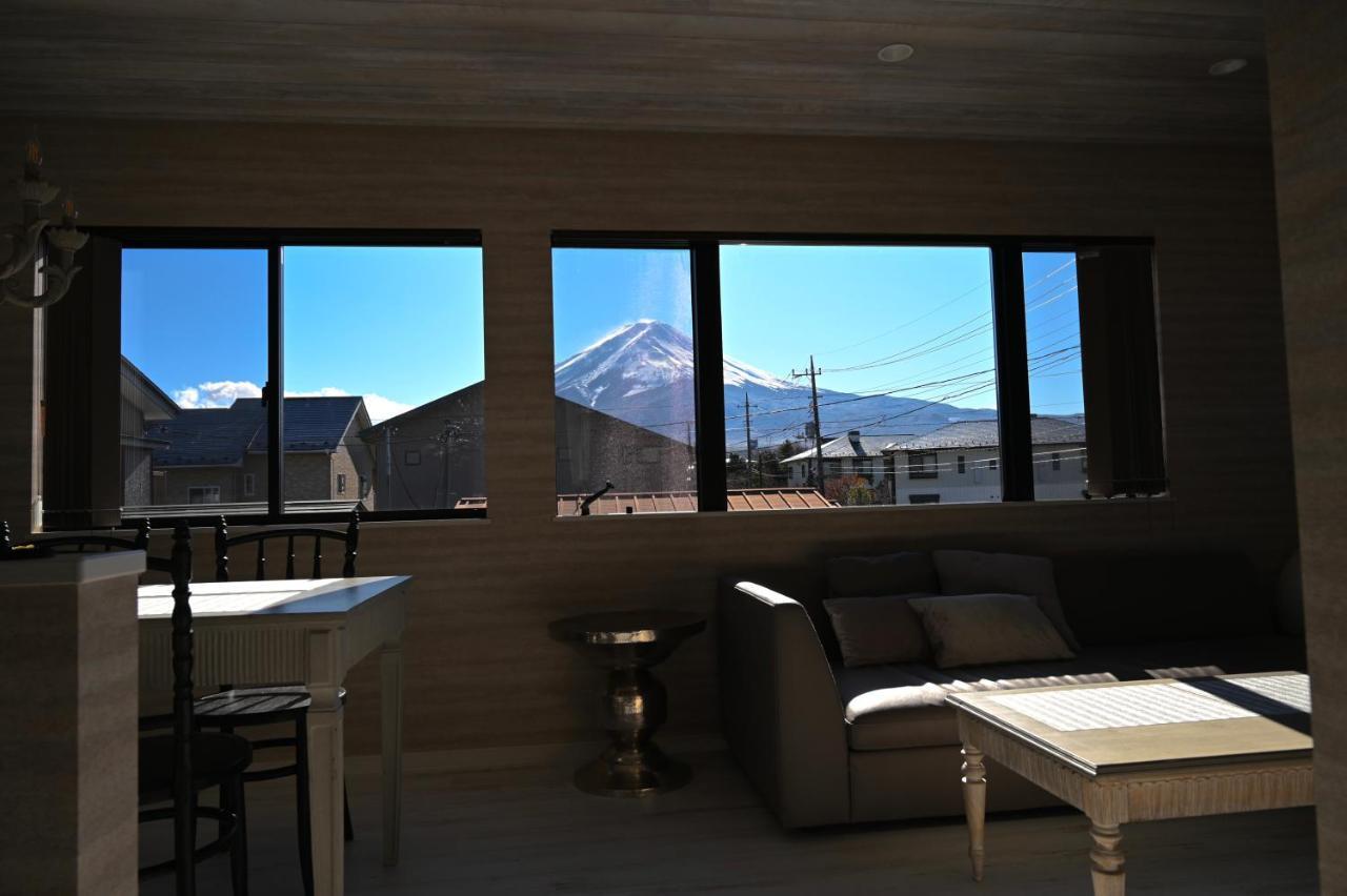 Tocoro. Mt. Fuji Yayoi Villa Fujikawaguchiko Buitenkant foto